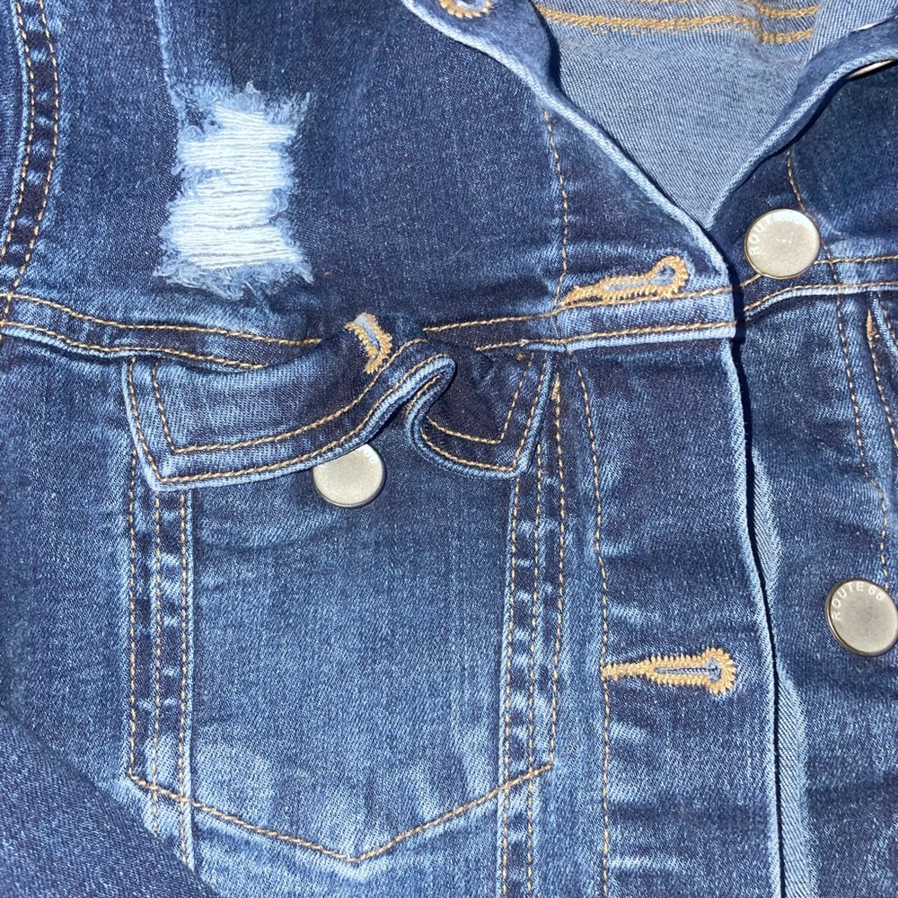 Jean jacket - Picture 2 of 4
